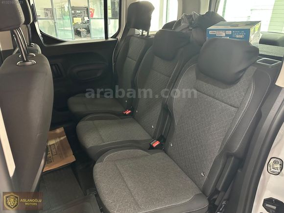 2024 MODEL OTOMATİK OPEL COMBO LİFE 1.5 D EDİTİON 51.000 km