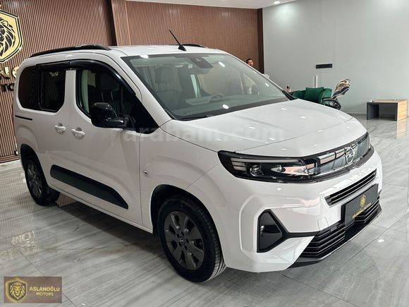 2024 MODEL OTOMATİK OPEL COMBO LİFE 1.5 D EDİTİON 51.000 km