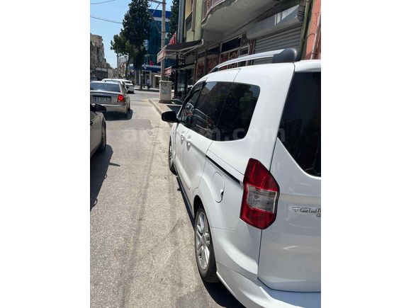 Sahibinden Ford Tourneo Courier 1.5 TDCi Titanium Plus 2021 Model 