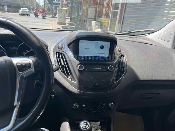 Sahibinden Ford Tourneo Courier 1.5 TDCi Titanium Plus 2021 Model 