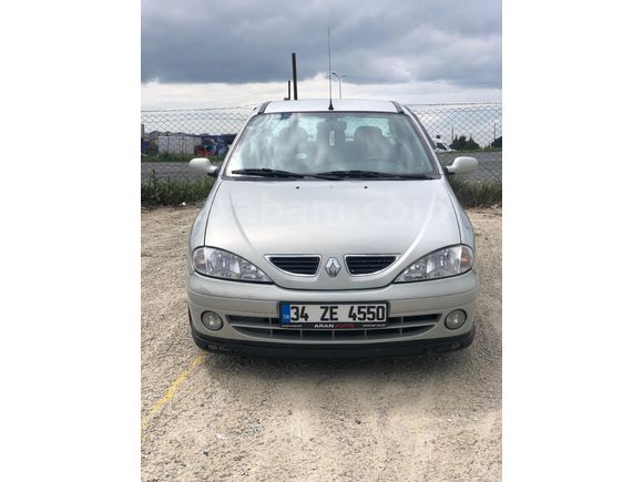ACİLEN SATİLİKSahibinden Renault Megane 1.6 RXT 2000 Model İstanbul