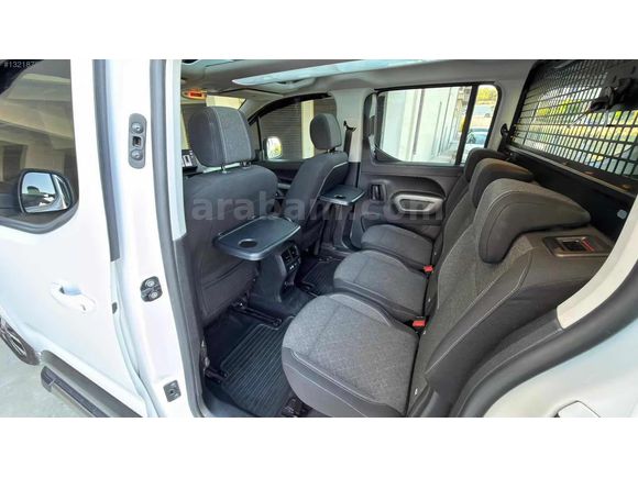 BERCAR'DAN HATASIZ 2024 OPEL COMBO ULTİMATE-CAM TVN-SERVİS BAKML