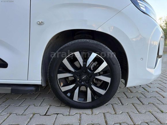 BERCAR'DAN HATASIZ 2024 OPEL COMBO ULTİMATE-CAM TVN-SERVİS BAKML