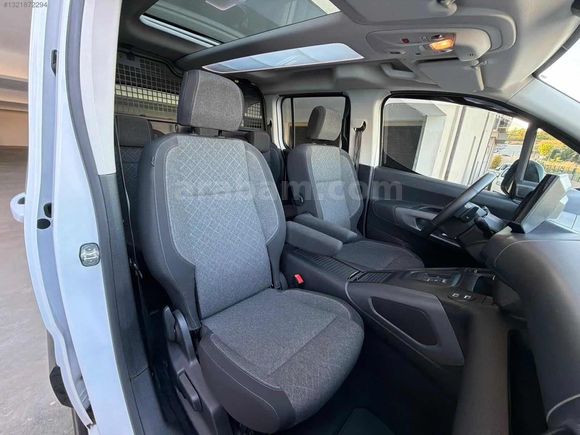 BERCAR'DAN HATASIZ 2024 OPEL COMBO ULTİMATE-CAM TVN-SERVİS BAKML