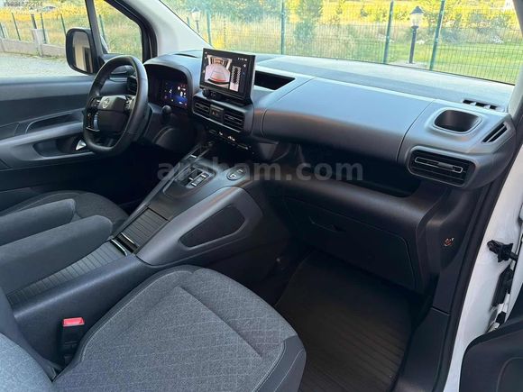 BERCAR'DAN HATASIZ 2024 OPEL COMBO ULTİMATE-CAM TVN-SERVİS BAKML