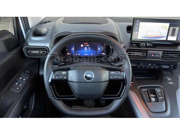 BERCAR'DAN HATASIZ 2024 OPEL COMBO ULTİMATE-CAM TVN-SERVİS BAKML