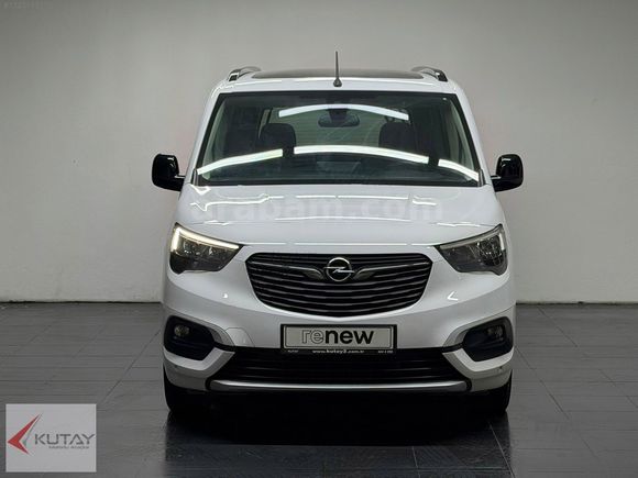 Kutay Muğla'dan Opel Combo Life 1.5 D Ultimate Hatasız,Boyasız