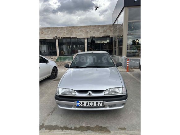 Sahibinden Renault R 19 1.6 Europa RNE 1999 Model  233.000 km Gri (Gümüş)