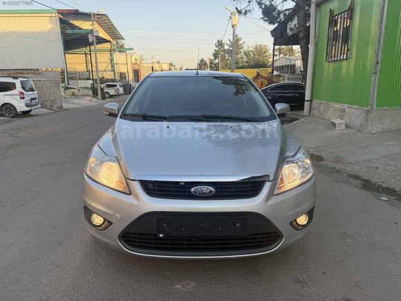 FORD FOCUS OTOMOTİK 123 BİNDE SIFIR TEMİZLİĞİNDE