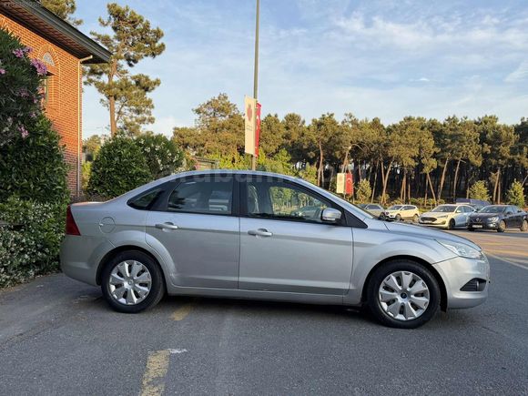 STEEL CAR'DAN 2009 FOCUS TEMİZ AİLE ARABASI