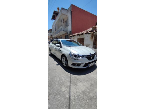 SAHİBİNDEN 2020 MEGANE 21 BİN KM MANUEL SEDEF BEYAZ GÖRÜŞ PAKET
