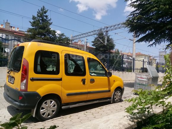 Sahibinden Renault Kangoo 1.4 RNA 2000 Model