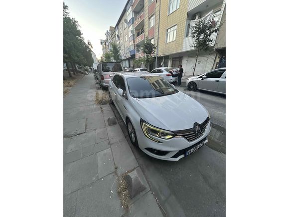 Sahibinden Renault Megane 1.5 Blue DCI Touch 2020 Model 