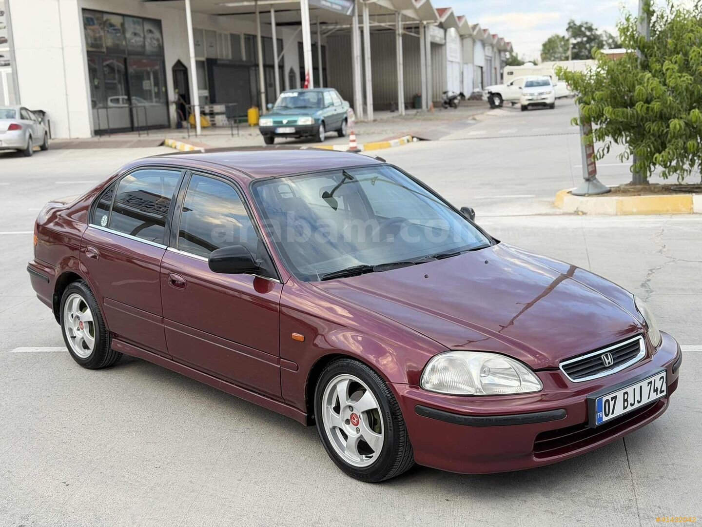 Galeriden Honda Civic 1.4 i S 1998 Model Antalya 350.000 km Bordo 2