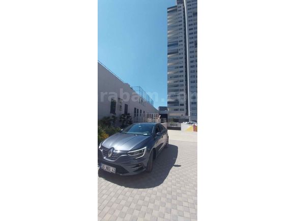 Sahibinden Renault Megane 1.3 TCe Icon 2023 Model 
