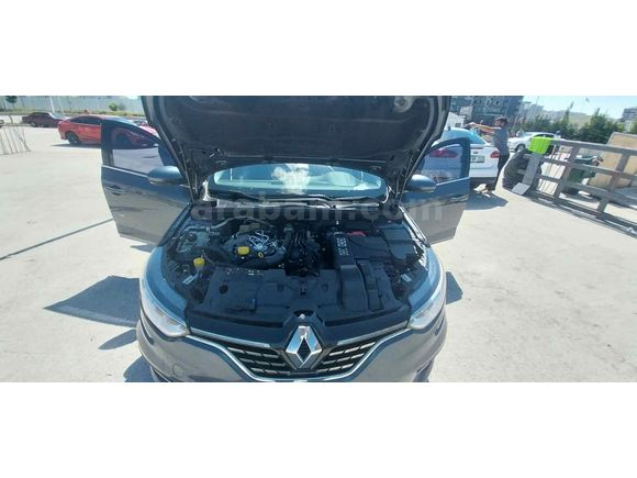 Sahibinden Renault Megane 1.3 TCe Icon 2023 Model 