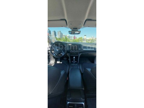 Sahibinden Renault Megane 1.3 TCe Icon 2023 Model 