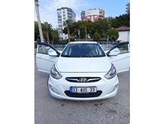 Sahibinden Hyundai Accent Blue 1.6 CRDI Mode Plus 2013 Model