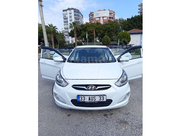 Sahibinden Hyundai Accent Blue 1.6 CRDI Mode Plus 2013 Model