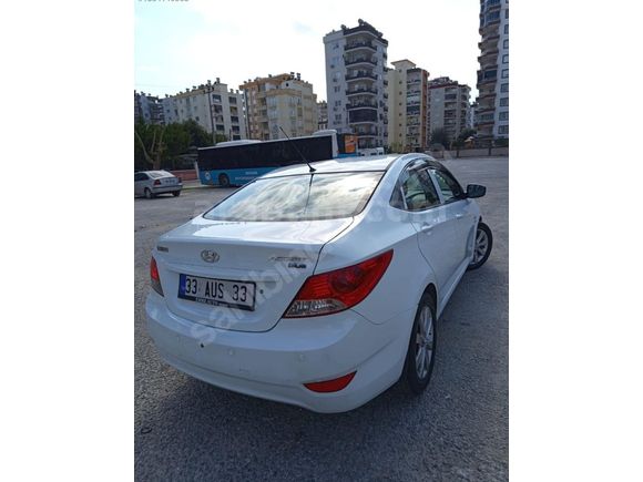 Sahibinden Hyundai Accent Blue 1.6 CRDI Mode Plus 2013 Model