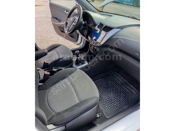 Sahibinden Hyundai Accent Blue 1.6 CRDI Mode Plus 2013 Model