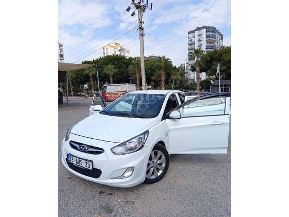 Sahibinden Hyundai Accent Blue 1.6 CRDI Mode Plus 2013 Model