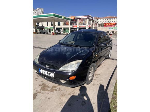 Sahibinden Ford Focus 1.6 Ghia 2001 Model 