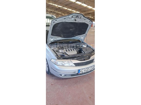 Sahibinden Renault Laguna 1.6 Expression 2005 Model  291.500 km Gri (Gümüş)
