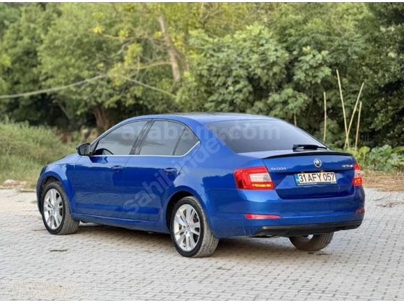 Sahibinden Skoda Octavia 1.6 TDI Style CR 2015 Model