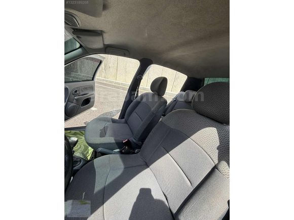DÜŞÜK KM EMSALSİZ CLİO 2 HB 170XXKM