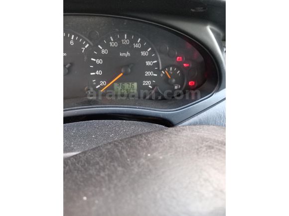 Sahibinden Ford Focus 1.6 Ghia 2004 Model