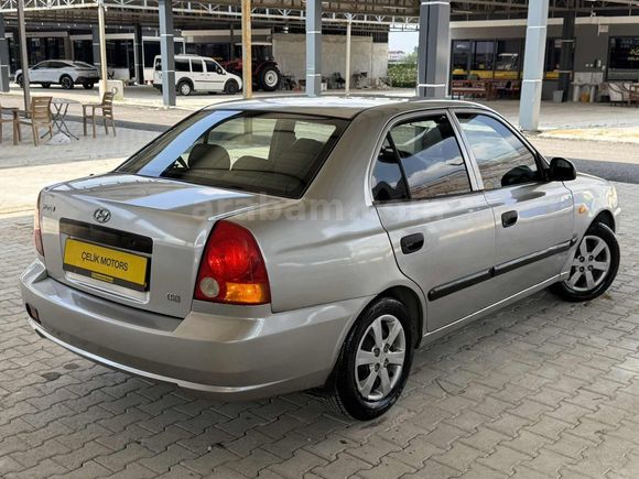 ÇELİK"DEN 2004 MODEL HYUNDAİ ACCENT KLİMA - HİDROLİK - 4 CAM OTO