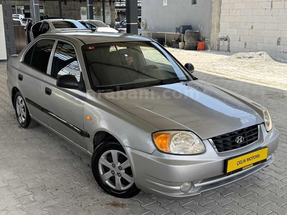 ÇELİK"DEN 2004 MODEL HYUNDAİ ACCENT KLİMA - HİDROLİK - 4 CAM OTO
