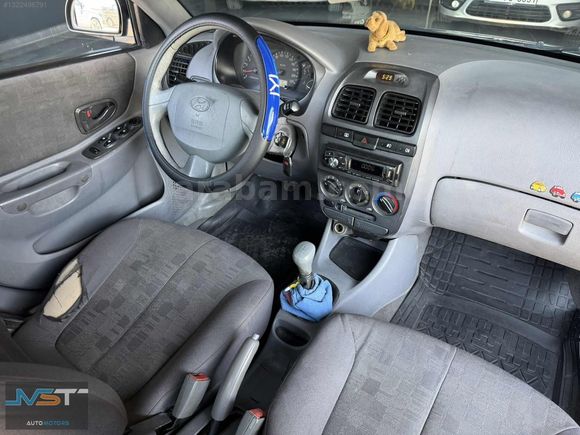 2004 HYUNDAİ ACCENT ADMİRE 1.5CRDİ TEMİZ BAKIMLI MASRAFSIZ