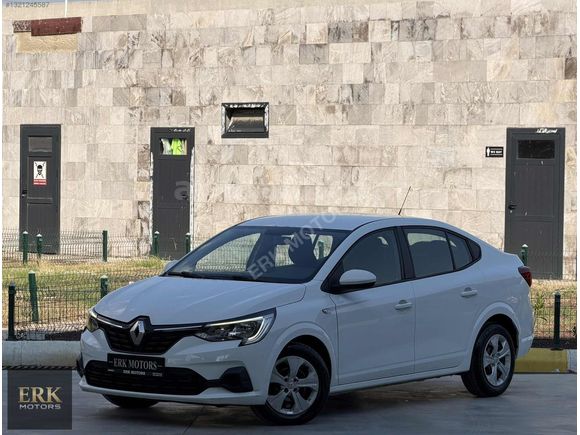 HATASIZ DEĞİŞENSIZ 1 PARÇA LOKAL BOYALI 95.000 KM TALİANT