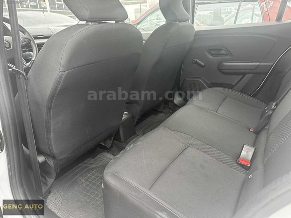 GENÇ AUTO'DAN HATASIZ TALİANT 0.68 KREDİ İMKANI İLE