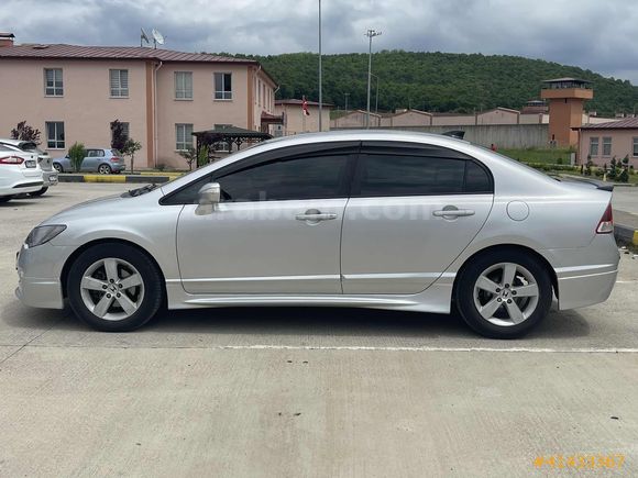 LAMAN MOTORS'DAN* 1.6 i-VTEC* FD6*MANUEL