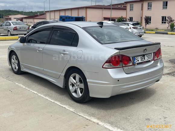 LAMAN MOTORS'DAN* 1.6 i-VTEC* FD6*MANUEL
