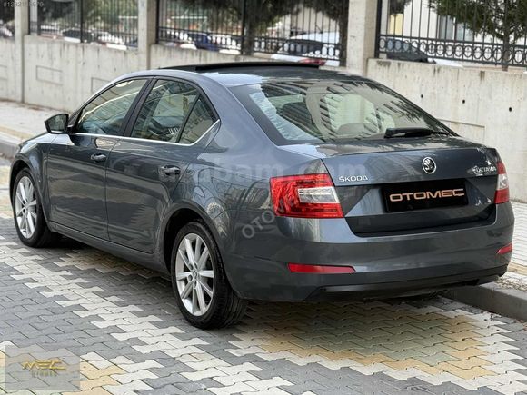 OTOMEÇ'DEN 2015 OCTAVİA 1.6 ELEGANCE CR CAM TAVAN HATASIZ