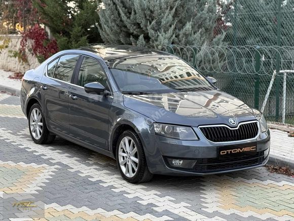 OTOMEÇ'DEN 2015 OCTAVİA 1.6 ELEGANCE CR CAM TAVAN HATASIZ