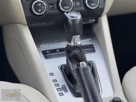 OTOMEÇ'DEN 2015 OCTAVİA 1.6 ELEGANCE CR CAM TAVAN HATASIZ