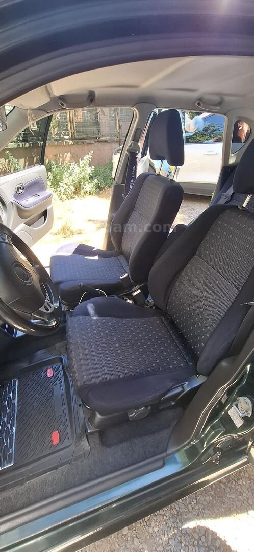 Sahibinden Daihatsu Sirion 1.3 2005 Model İstanbul 224.000 km Yeşil 4