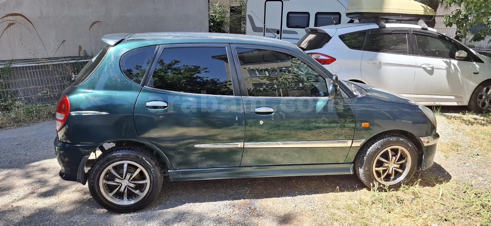 Sahibinden Daihatsu Sirion 1.3 2005 Model İstanbul 224.000 km Yeşil 7