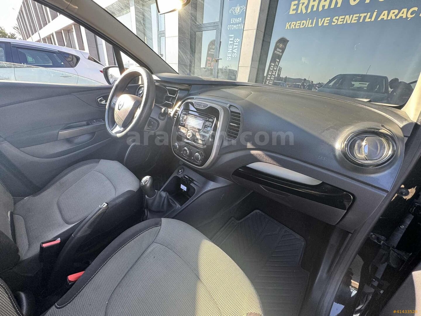 Galeriden Renault Captur 0.9 Touch 2013 Model Tekirdağ 110.000 km Siyah 5
