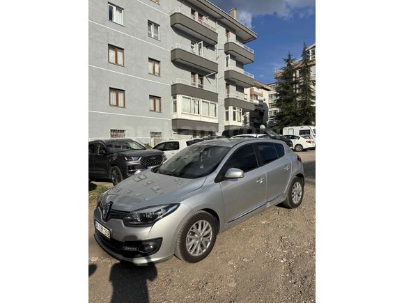 2015 MEGANE 3 TOUCH PLUS 92 BİN KM MEMURDAN MASRAFSIZ HATASIZ
