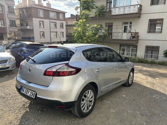 2015 MEGANE 3 TOUCH PLUS 92 BİN KM MEMURDAN MASRAFSIZ HATASIZ