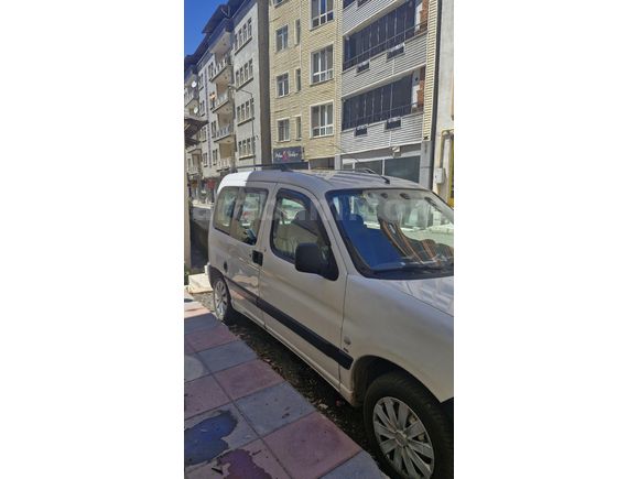 OTOMOBİL RUHSATLI 2.0 HDİ PARTNER