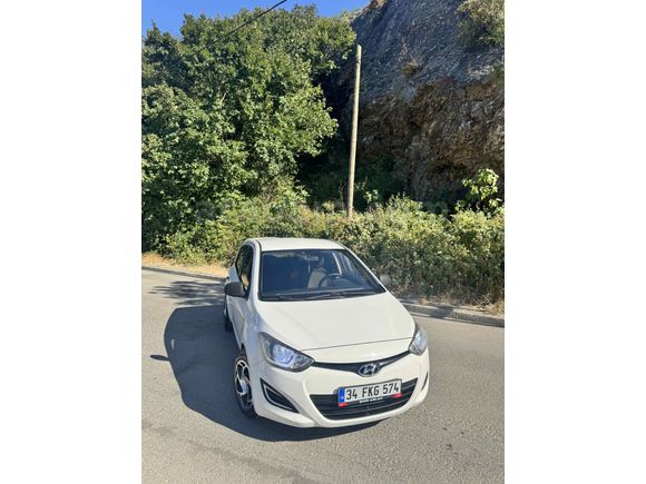Sahibinden Hyundai i20 1.4 CRDi Jump 2012 Model İstanbul 217.000 km Beyaz