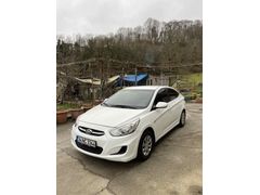 Sahibinden Hyundai Accent Blue 1.4 D-CVVT Biz 2014 Model İstanbul 185.000 km Beyaz