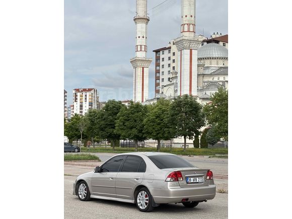 Sahibinden Honda Civic 1.6i VTEC ES 2002 Model 